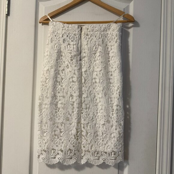 ⭐️$5, spend over $20 - Forever 21 white floral lace pencil skirt - Picture 15 of 15
